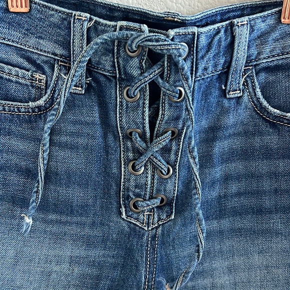 Hollister Ultra High Rise Mom Short 3" 100% Cotton Tie Front W25 1 - Picture 3 of 6